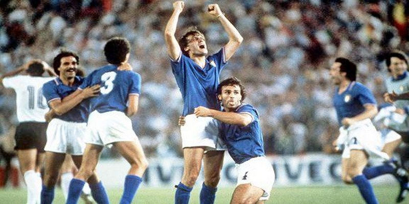 Những thành tích của Paolo Rossi Italia